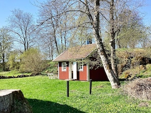 House | Exterior - 4 Person Holiday Home in Falkoping (Falkoping)