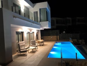 Villa | Pool | Indoor pool, outdoor pool - Scenic Villa With Heated Pool (Finestrat)