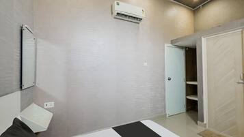 Economy Double Room | Premium bedding, minibar, laptop workspace, soundproofing