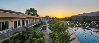 Riverain Valley Resort