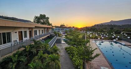 Riverain Valley Resort