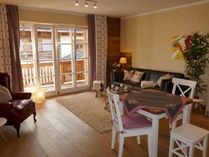 Dining - Bodenschneid Suites \"wallbergblick\" (Rottach-Egern)