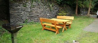 Lakeside Comfort With Garden