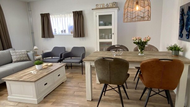 Apartment | Dining - Holiday Apartment Het Zeepaardje (Egmond aan Zee)