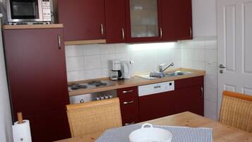Ferienhaus | Eigene Küche | Ofen, Wasserkocher, Toaster