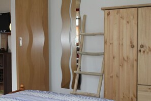 Apartamento | 1 quarto, individualmente mobiliados