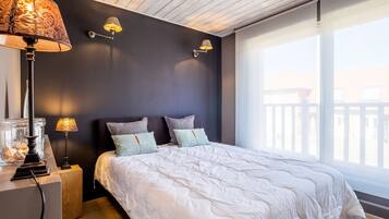 Villa | 4 bedrooms, individually furnished