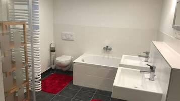 Apartemen | Kamar mandi | Handuk