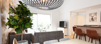 Wellness Bungalow With Whirlpool and Sauna