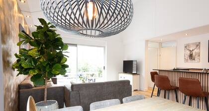 Wellness Bungalow With Whirlpool and Sauna