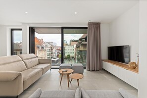 Apartment | Living room