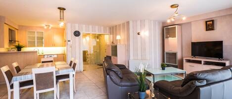 Appartement | Privékeuken | Een waterkoker, een broodrooster