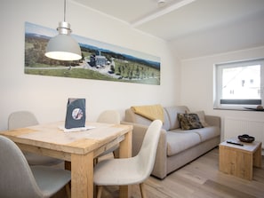 Apartment | Dining - Ferienwohnung im Sauerland Nahe der Skipiste (Winterberg)