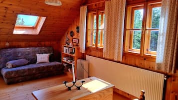 Chalet | Living area