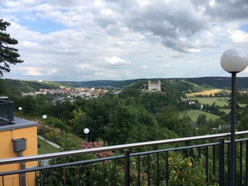 "zum Kirchenschuster"