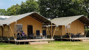 Tent | Outdoor dining