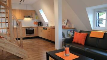 Apartment | Private kitchen | Oven, electric kettle, toaster