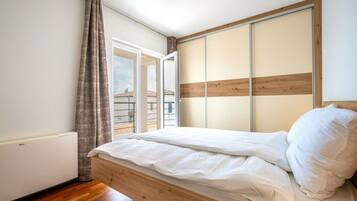 Villa | 10 bedrooms, individually furnished, iron/ironing board