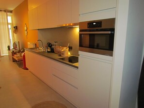 Casa | Cocina privada | Microondas y cafetera o tetera