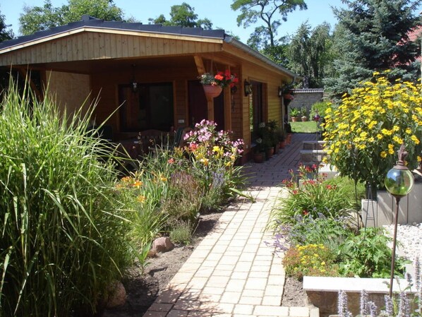 Exterior - "Am Barschsee" Comfortable Holiday Residence (Hoppegarten)