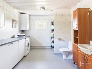 House | Bathroom