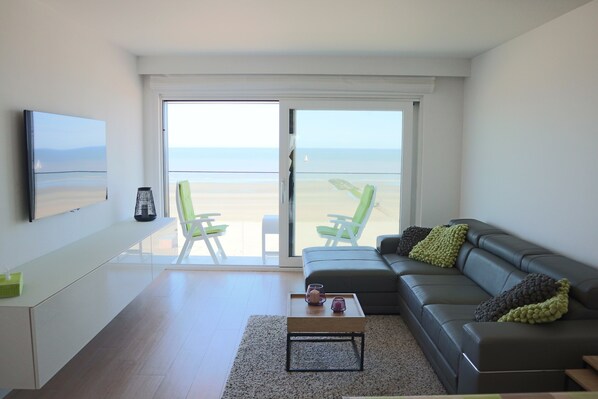 Apartment | Living area - Apartment in Nieuwpoort With Terrace (Nieuwpoort)