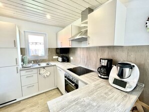 Ferienhaus | Eigene Küche | Ofen, Wasserkocher, Toaster