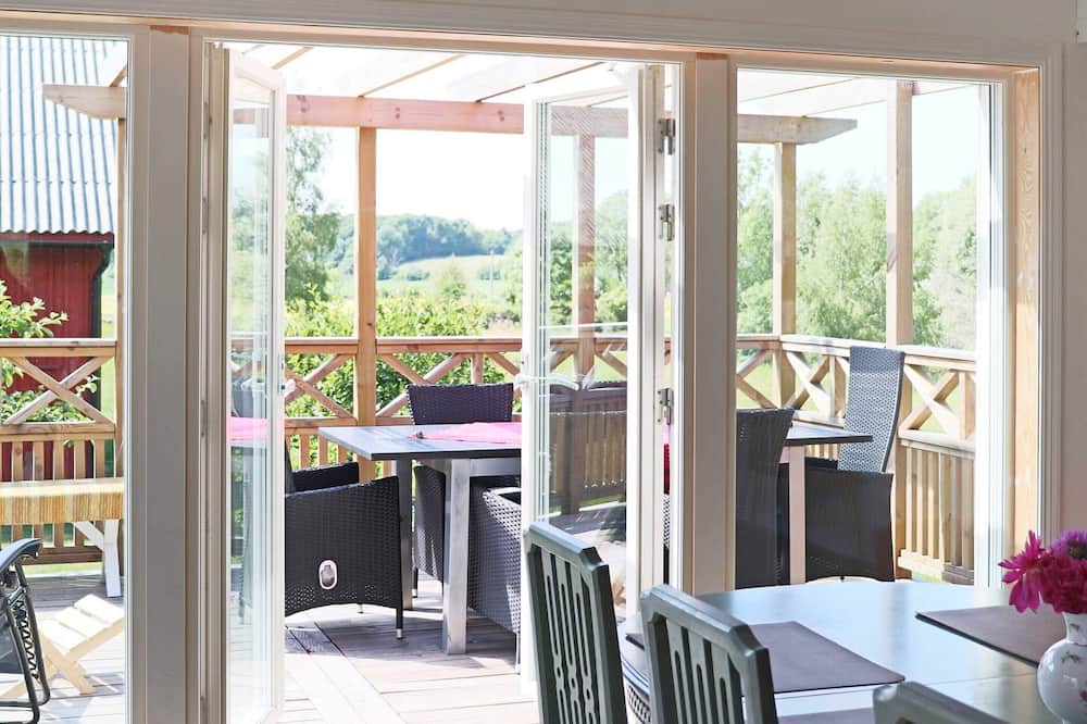 4 Person Holiday Home in Rolfstorp - Åskloster