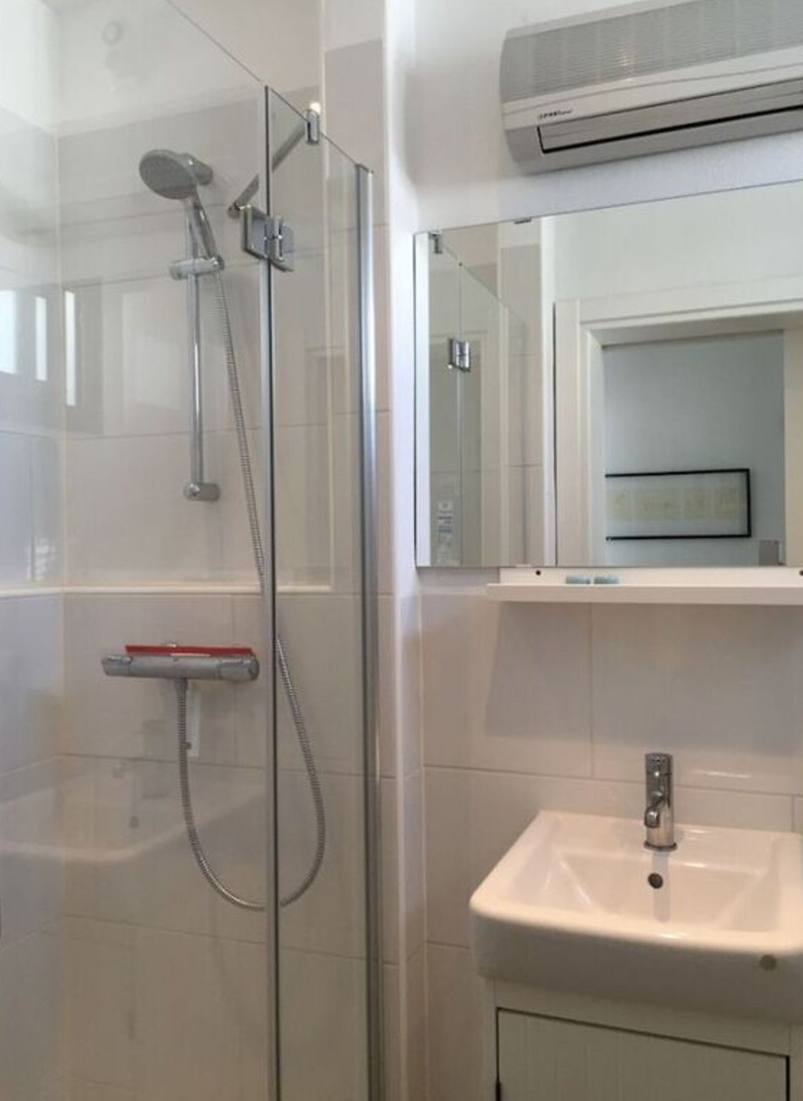 Apartment | Bathroom