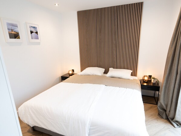 House | 3 bedrooms, bed sheets - Deluxe Canal-side Stay (Zevenhuizen)