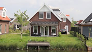 House | Exterior
