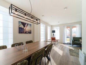 House | Dining - Nice Holiday Home With Sauna Near a Lake (Simonshaven)