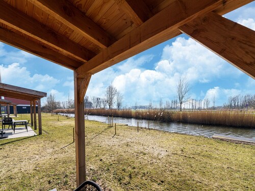 Beautiful Holiday Home With Sauna Near Rotterdam