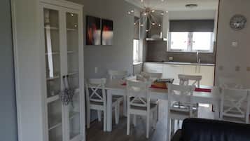 House | Dining