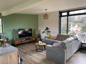 Bungalow | Living area