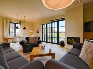 Living area - Thatched Villa With Sauna and Fireplace (Dranske)