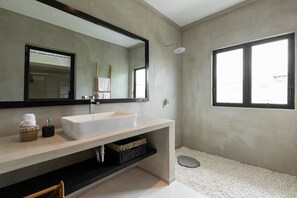 Hair dryer, towels, toilet paper