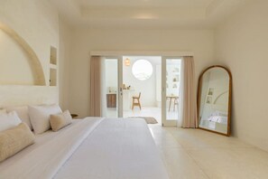 2 bedrooms, desk, iron/ironing board, free WiFi - Villa Casa Gypsy By Azure in Pererenan (Pererenan)