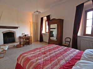 Talo | 10 makuuhuonetta, yksilöllisesti kalustettu