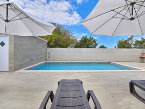 Villa | Pool | Inomhuspool och utomhuspool