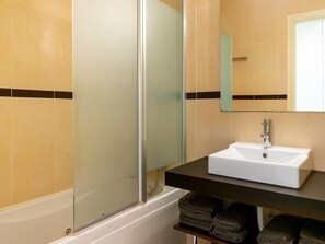 Apartment | Badezimmer | Handtücher