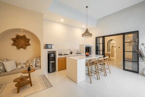 Interior - Luxe Private Pool Villa Affinity 8 min to Beach (Canggu)