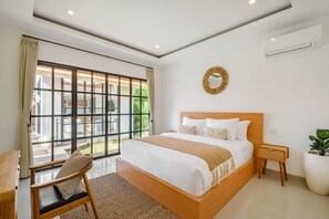 3 bedrooms, desk, iron/ironing board, free WiFi - 2 min- Atlas/finns New luxe Villa in Canggu (Canggu)