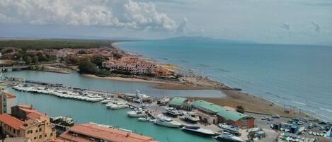 منظر من الجو على ارتفاع عالٍ