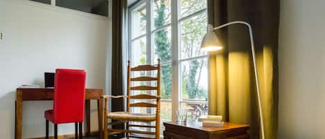 3 bedrooms, individually furnished