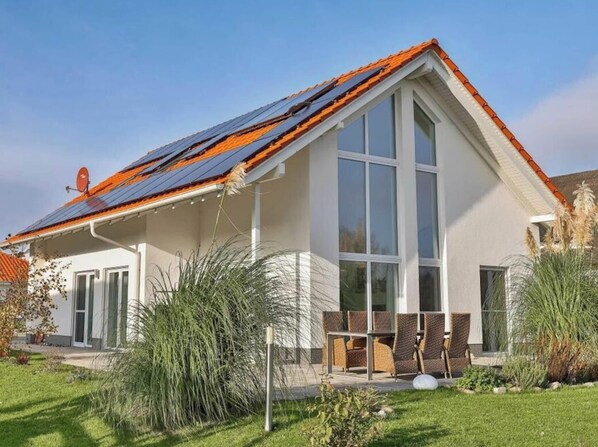 Exterior - "Am Gutshof" Modern Retreat (Trent)