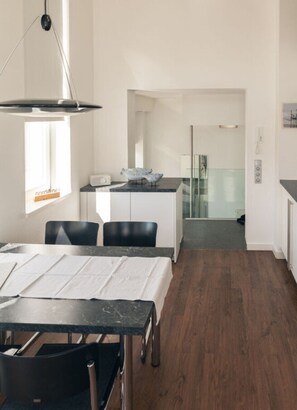 Apartment | Private kitchen | Oven, electric kettle, toaster - Lively Apartment in Norderney (Norderney)