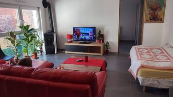 1 Schlafzimmer, Bügeleisen/Bügelbrett, Internetzugang, Bettwäsche