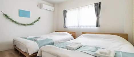 3 bedrooms, iron/ironing board, free WiFi, bed sheets