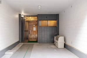 Exterior - Wagyu House (Osaka)